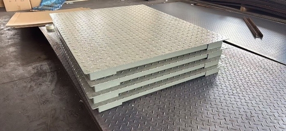 Balanças industriais para pisos 1,2x2m com carga nominal de 3000 kg e ecrã LED / LCD